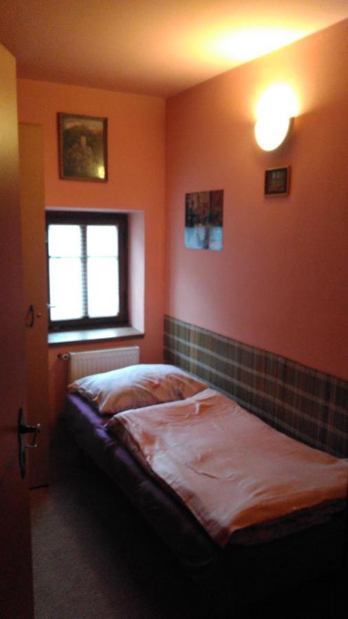 Drevenka Hotel Provodin Buitenkant foto